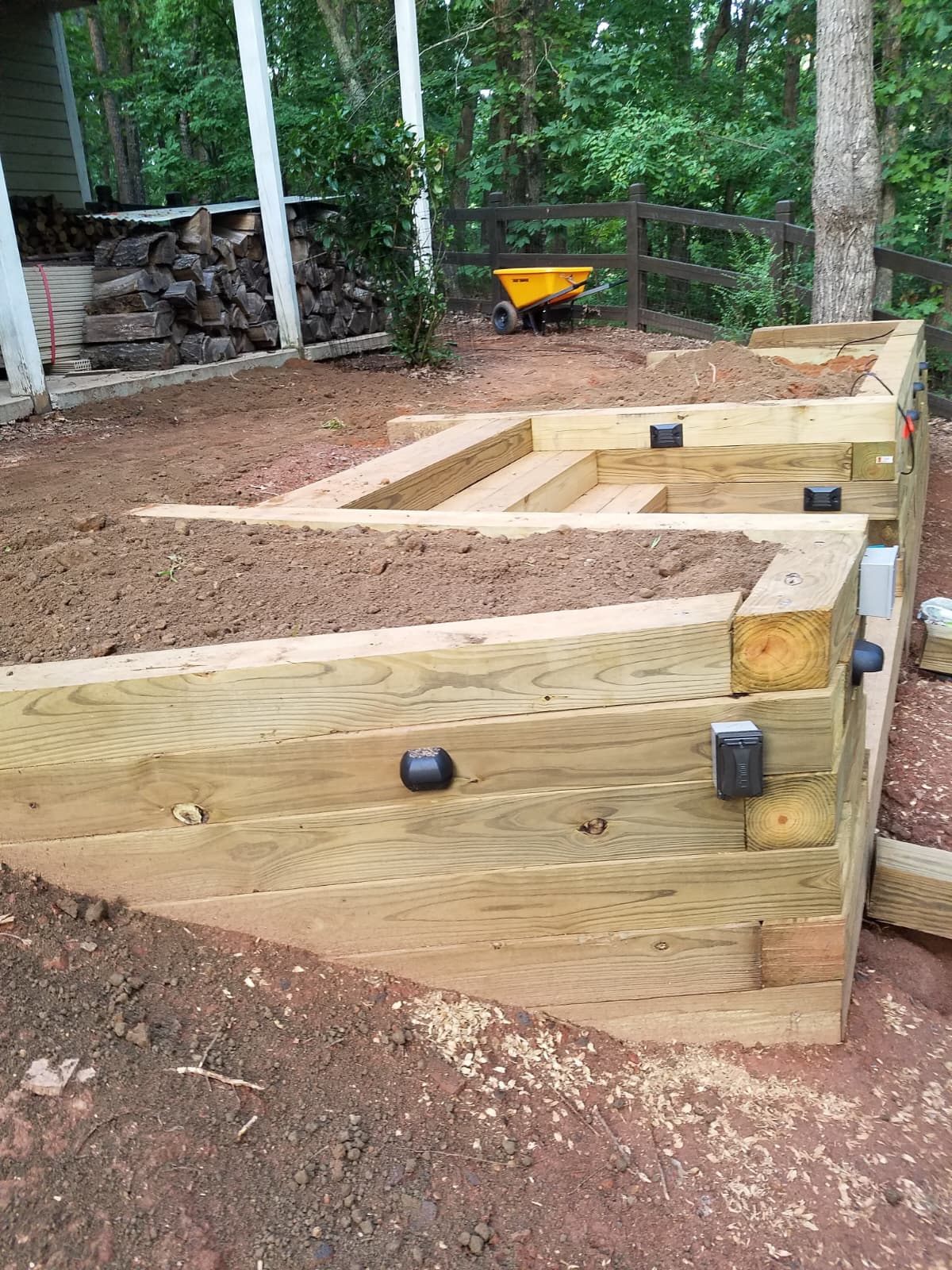 Retaining wall service